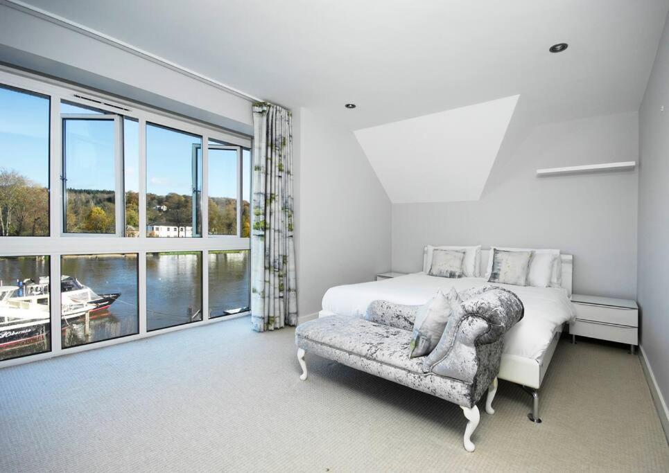 The Oars - Riverfront Property Henley-on-Thames Exterior foto